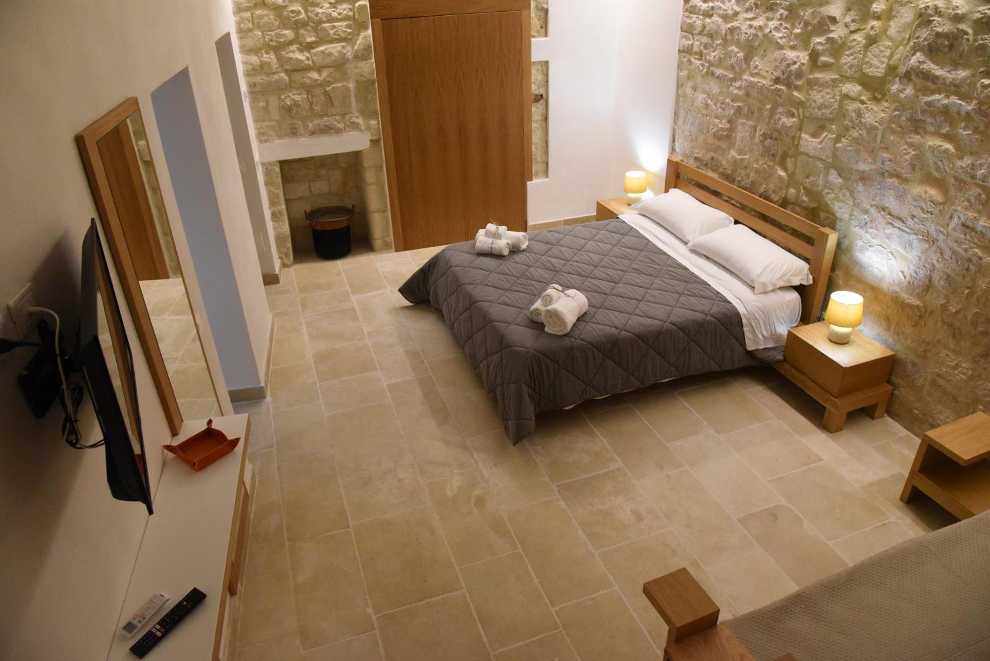 Altemura Suites Бари Экстерьер фото