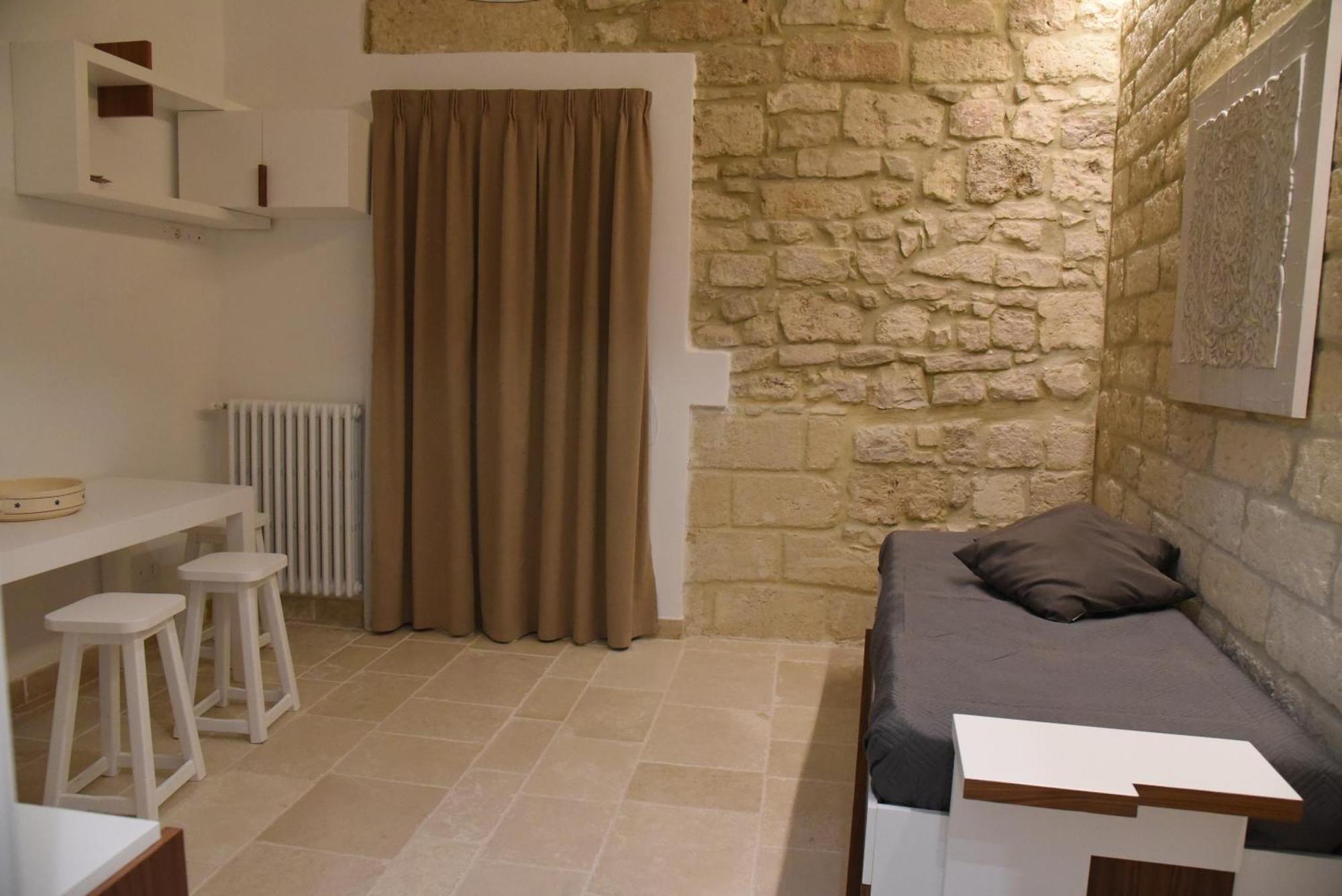 Altemura Suites Бари Экстерьер фото