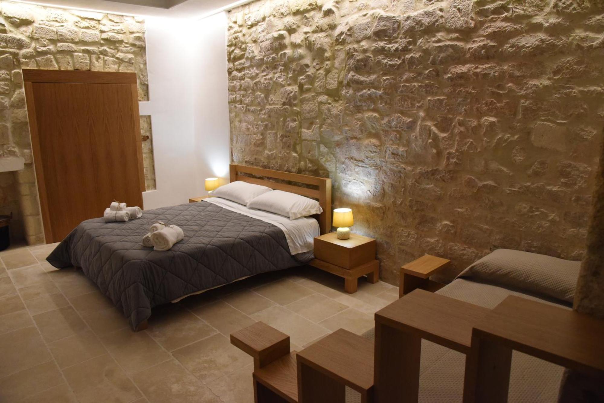 Altemura Suites Бари Экстерьер фото
