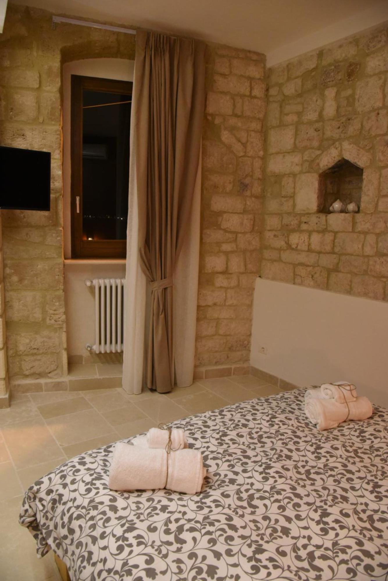 Altemura Suites Бари Экстерьер фото
