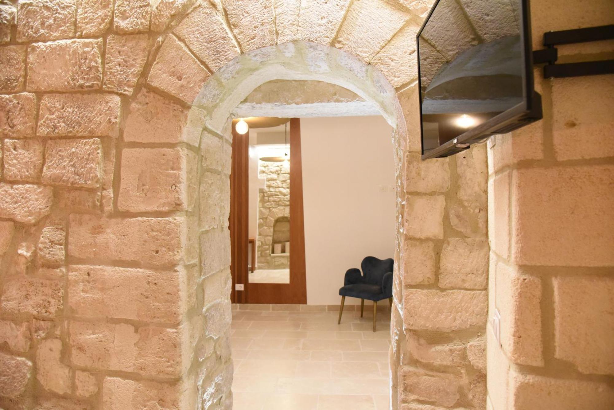 Altemura Suites Бари Экстерьер фото