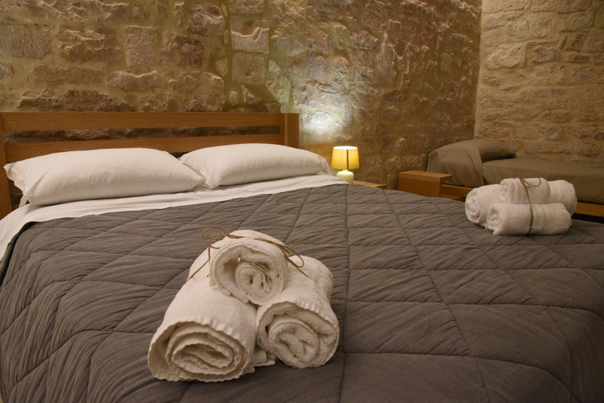 Altemura Suites Бари Экстерьер фото