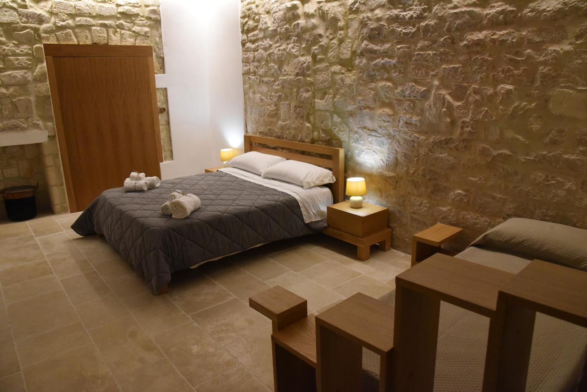 Altemura Suites Бари Экстерьер фото